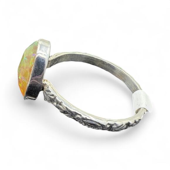 Rose Cut Oval Ethiopian Opal Ring 925 Sterling Silver Size 7 Carved Band - Picture 4 of 6